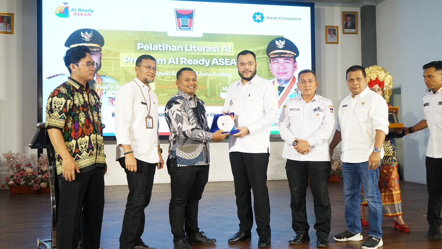 Pelatihan Literasi AI Program Ready ASEAN